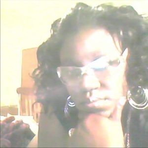 Meet your Posher, Tonia